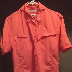 Women’s Fishing Gear Button Down